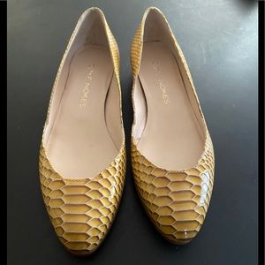 Coye Nokes Snake Print Shoes Flat Sz. 9.5
